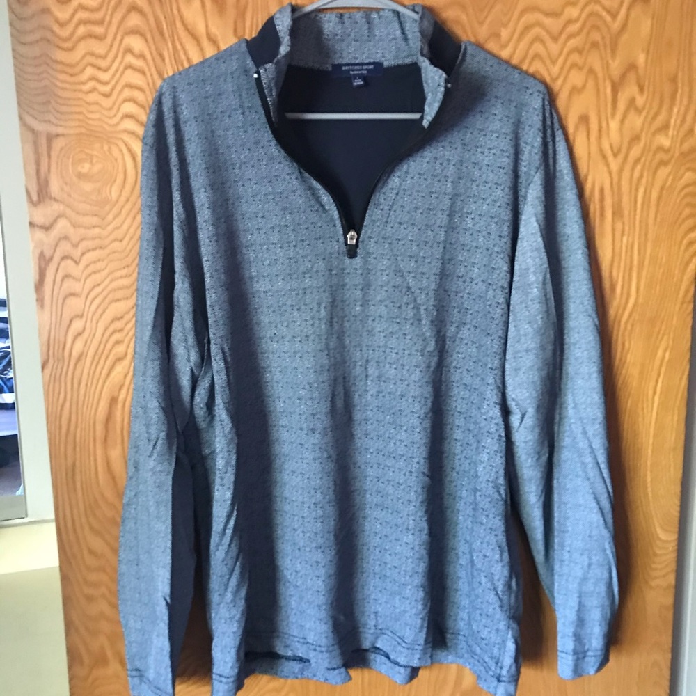 Men’s L quarter zip sweater